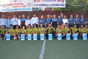 Yüksekova'da 'Dünya Fenerbahçeliler Günü' unutulmadı