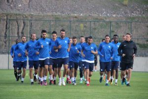 B.B. Erzurumspor'un antrenmanına yoğun ilgi