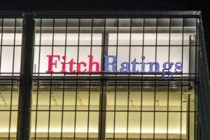 Fitch'ten 24 Türk bankasına kötü haber!