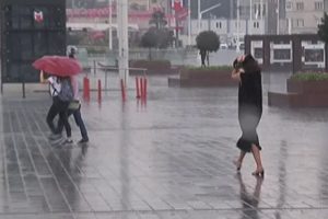 İstanbul'da beklenen yağış başladı