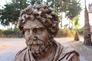 Soli Pompeipolis'de 1700 yıllık portre büst bulundu