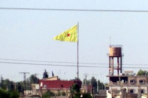 Telabyad'da YPG'nin flama oyunu