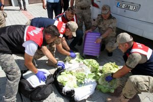 Lahanaya gizlenmiş 15 kilogram eroin bulundu