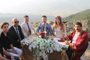 Tanıştıkları tepede dünya evine girdiler