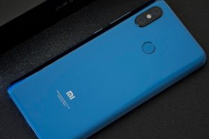 Xiaomi POCOPHONE F1'in fiyatı belli oldu!