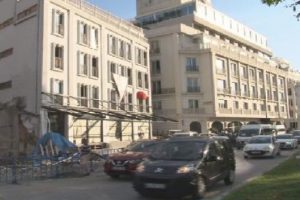 Çöken bina nedeniyle trafiğe kapatılan yol açıldı