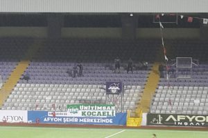 ÜniTimsah yalnız bırakmadı