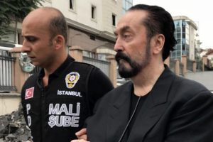 İşte Adnan Oktar'ın ilk ziyaretçileri