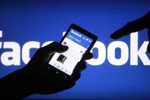 Facebook yasaklı olduğu ülkede merkez kuruyor