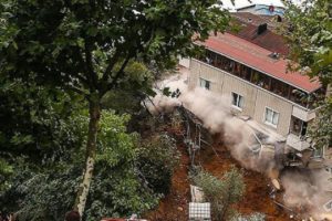 Takan: ''Namuslu birinin çıkıp kesemediği cezayı doğa kesti!''