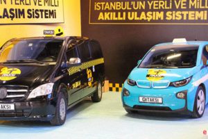 İstanbul'da renkli taksilere büyük ilgi!