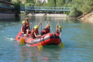 Minik raftingcilerin hedefi milli sporcu olmak