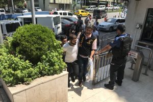 Gemlik'te yakalanan suç makinesi Bursa'ya getirildi