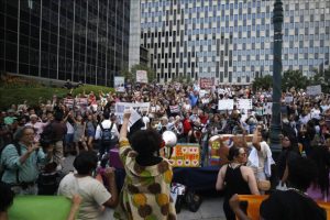 New York'ta 'valizli' göçmen protestosu
