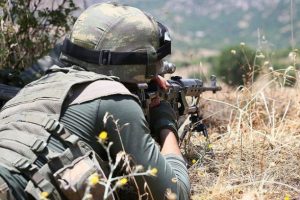 Diyarbakır'da 2 terörist etkisiz hale getirildi