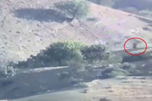 Taciz ateşi açan teröristlerin etkisiz hale getirilmesi kamerada