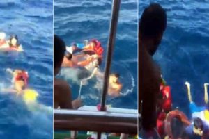 Batan bottaki kaçakları tur teknesi mürettebatı kurtardı