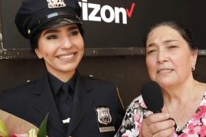 New York'ta asayiş Özbek bayan polise emanet