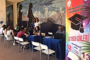 İzmir İl Milli Eğitim Müdürlüğünden adaylara tercih danışmanlık komisyonu