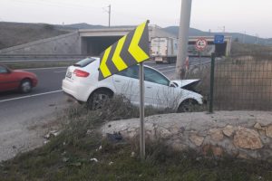 Bilecik'teki 2 kazada 2 kişi yaralandı