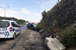 Bozüyük'te kamyonet yoldan çıktı: 4 yaralı