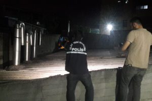 Çatıdan düşen yaşlı adam hayatını kaybetti