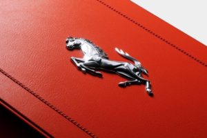 30 bin dolarlık Ferrari kitabı!