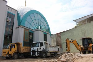Bursa Kemerçeşme Hacı Adem Camii'nin çevresi yenileniyor
