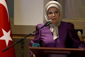 Emine Erdoğan: Teröristler hak ettikleri cezayı bulacaklar