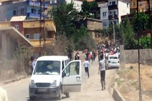 Şırnak'ta elektrik ekiplerine saldırı