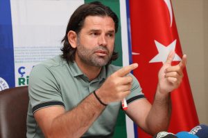 Kaybederken alkışlanacağız