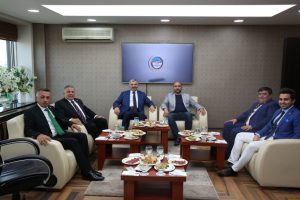 Başkan Çelik Ticaret Borsasını ziyaret etti