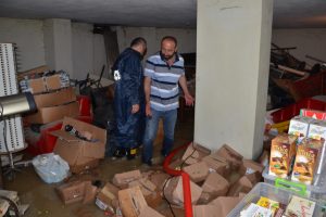 Ordu Fatsa'da iş yerlerini su bastı