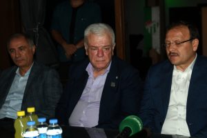 Bursa milletvekillerinden Bursaspor'a moral ziyareti