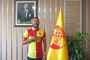 Göztepe gençleşti