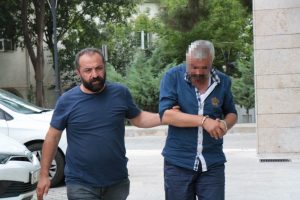 Çay ocağında uyuşturucu ticaretine 2 tutuklama