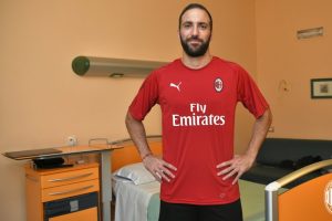 Higuain resmen Milan'da