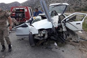 Korkunç kaza: 2 Ölü 4 yaralı