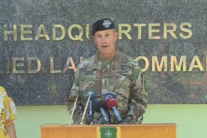 ''NATO, bölgedeki tehditlere cevap verecektir''