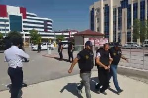 Öldürülen 5 DEAŞ'lı ile bağlantılı olduğu öne sürülen sanıklar yargılanıyor