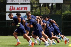 Fenerbahçe Avrupa için 5 ismi almadı