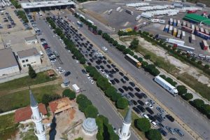 Avrupa'da yaşayan Türklerin Kapıkule'den dönüş yolculuğu sürüyor