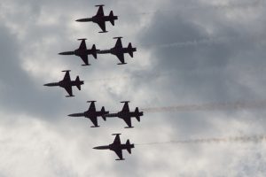 Türk yıldızlarından nefes kesen prova