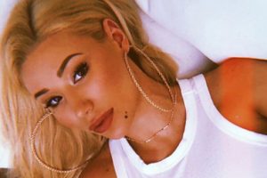 Iggy Azalea sınırları zorladı!