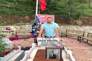 Eren Bülbül için 4 bin kilometre yol katetti