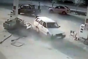 Otomobil benzinliğe daldı, facia son anda önlendi!