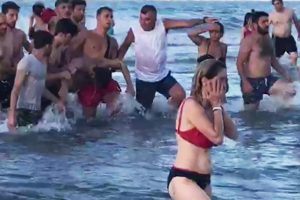 Korku dolu anlar! Genç kızı kurtarmak isterken...