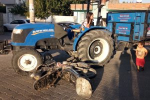 Traktör ile motosiklet çarpıştı: 2 Yaralı