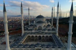 Çamlıca Camii'nde sona doğru!