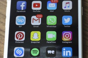Facebook, iTunes ve Spotify'dan 'nefret söylemi'ne karşı ortak tavır